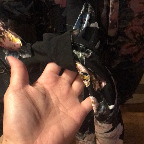 Cute black one sleeve dress - Picture 5 of 5